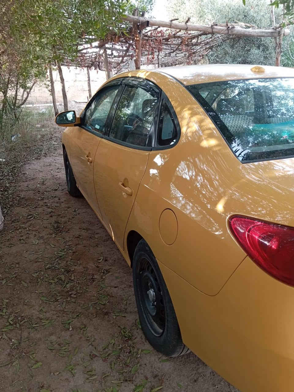 اسلام عليكم  النترا امريكي محرك ٢٠٠٠ دوش دوشمه جديده السياره خير من الله تخم تاير جديد باتري جديد تبريده ثلج 🥶تدفه شغاله السياره مسوي عليه ادامه كامله   واني مكلف بل نشر هاذه رقم صاحب السياره *********** الستفسار السعر 95 وبيه مجال مكان السياره بغداد ابو غريب
