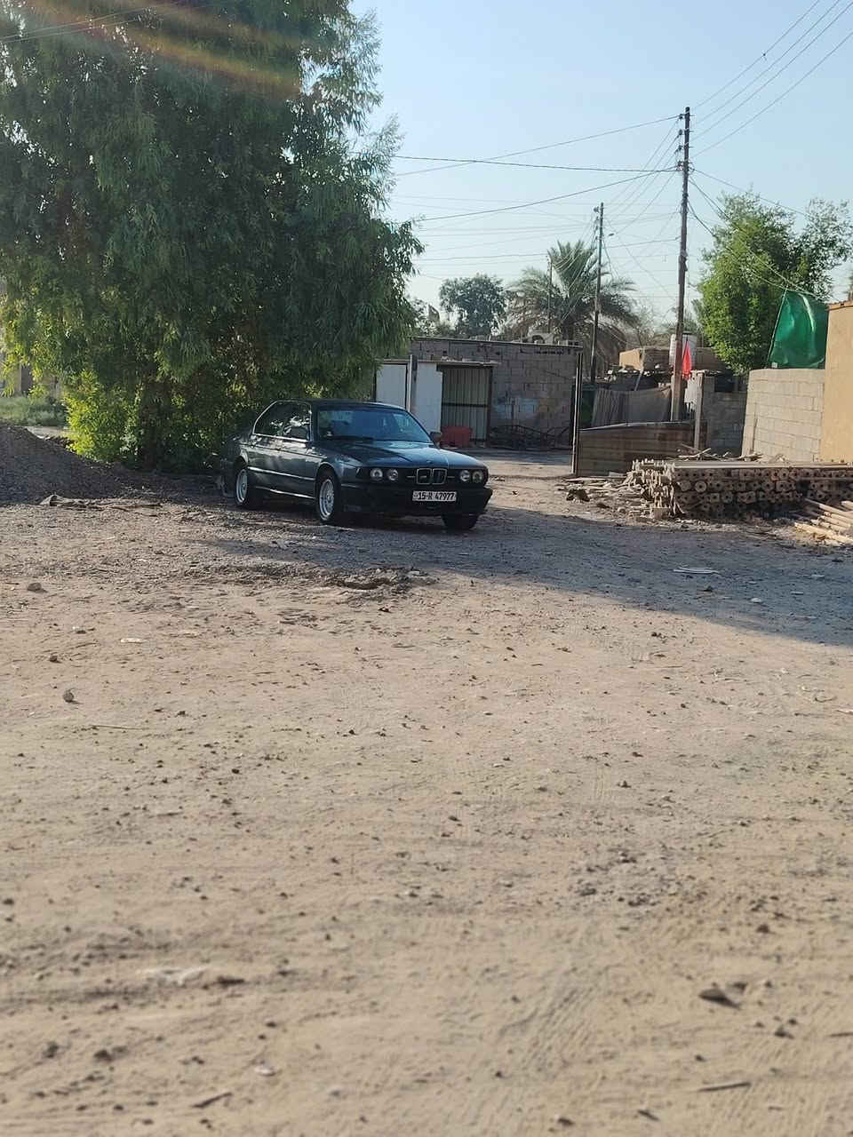 السلام عليكم بي ام لبيع موديل 91  حجم 735 السيارة كفالة عامة كير محرك اكسل  فول شاشة وكامرة مسجل اكزوز رياضي  محرك 6 V  تخم تايرات تبيرد ثلج السيارة جاهزى حزى وسنويى  سعر  45وبيها مجال مكان بغداد لستفسار اكثر الهاتف *********** غير متوجد علىى المازنجر فقط اتصال
