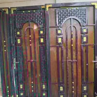 باب استقبال قياس 1.25 × 2.20   و مطبخ قياس 1.10 × 2.20  باب خارجي قياس...