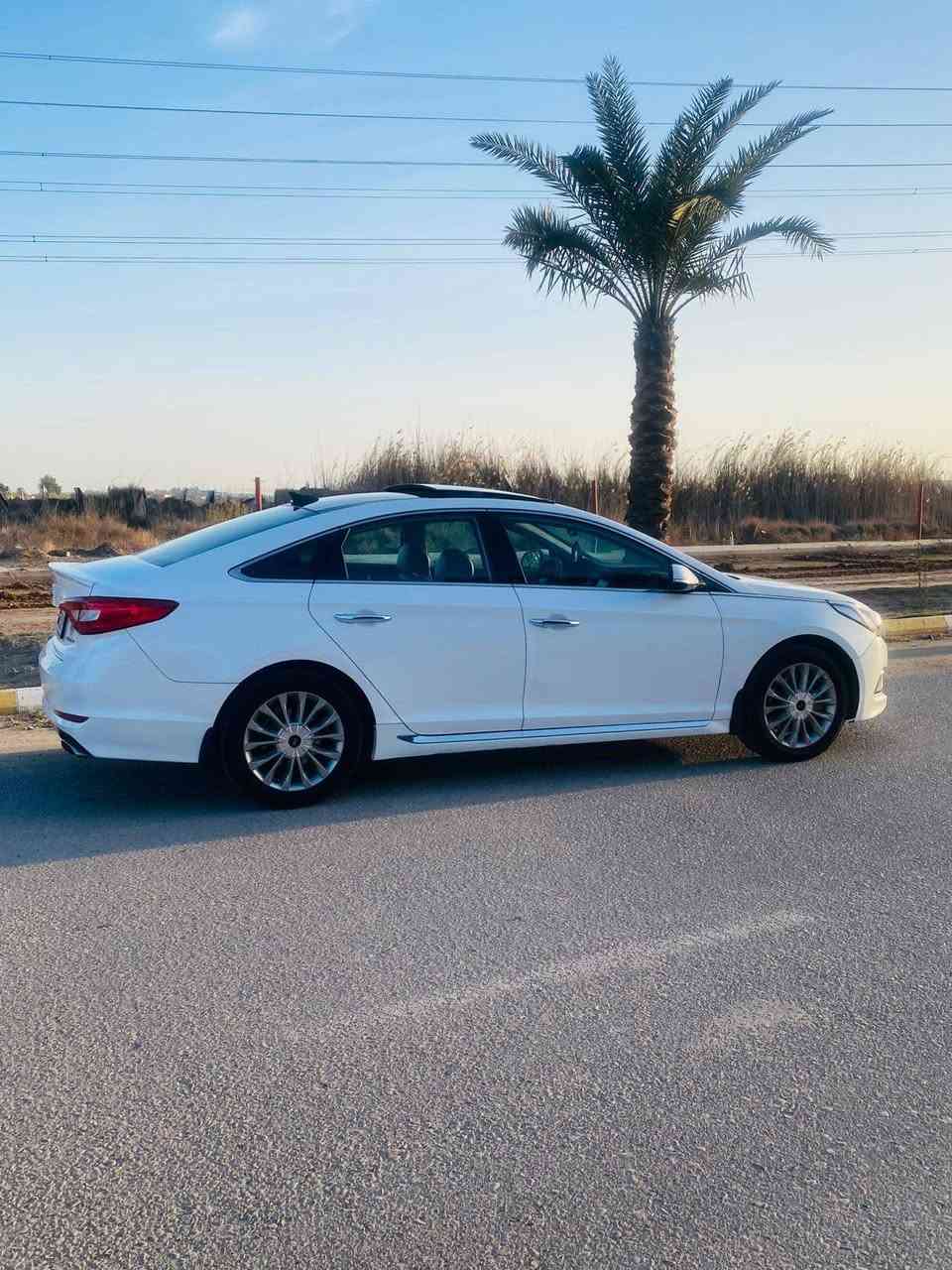 السلام عليكم
هونداي سوناته 2015 وارد 
مواصفاتها لمتت فول واحد على واحد 
دواخل ملكي كشن كهربائي تدفئه تبريد بردات خلفيه خزن ميموري 
حادث بنيد بدون دواخل والباقي كفاله صبغ وتبديل 
مكينه 2400 معلايه كازكيت تبريد تخم تاير حداديه جاهزة من كلشي بيع او مراوس مكاني ديوانيه 
***********
***********
