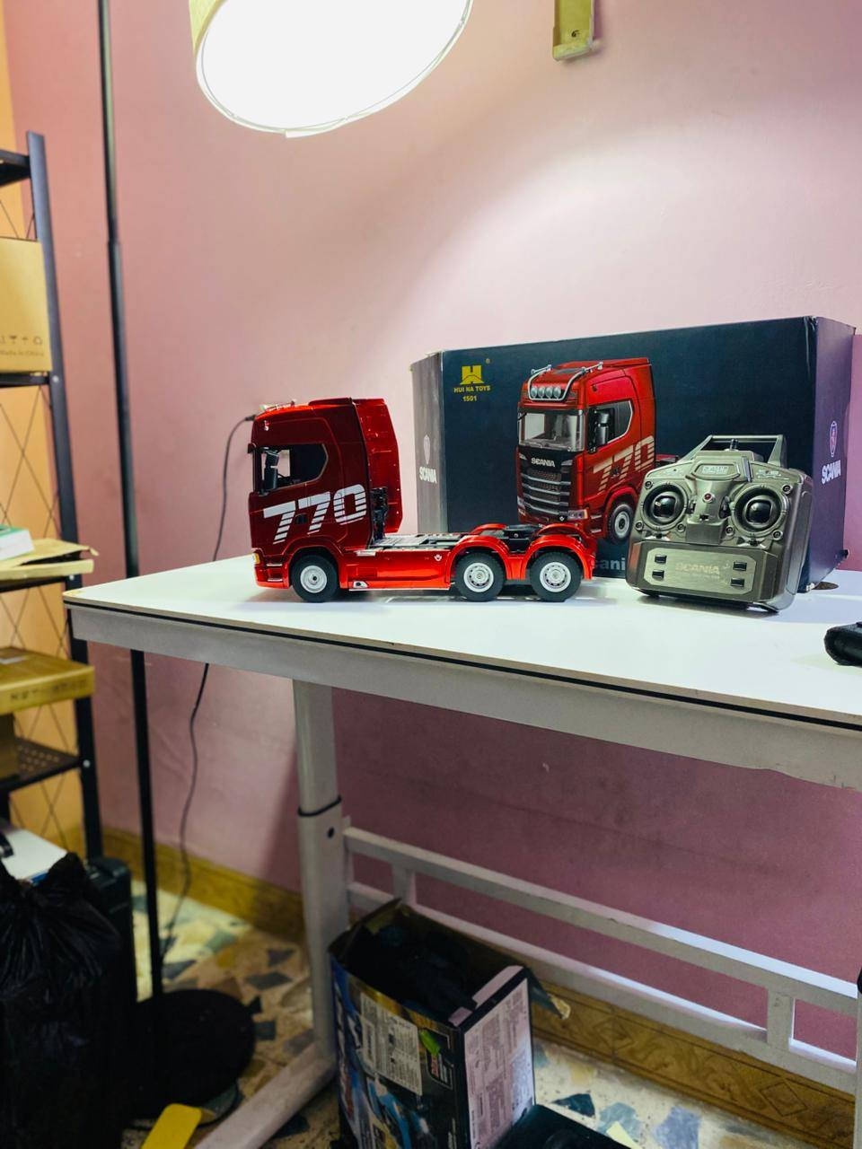 سلام عليكم متوفر راس تريلة ريمونت شركة سكانيا قطعه جديدة لوك يوجد توصيل لجميع مناطق العراق ***********
