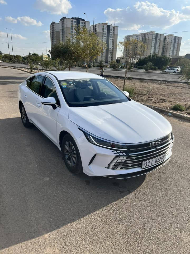 BYD destroyer 05 2025
بي واي دي ديستروير 2025

مرقمة بغداد و جاهزة سيارة تحويل ثاني يوم

✅ عداد 3,804 كيلو ✅

⚠️ سيارة حادثها صندوك مبدل و مصبوغ فقط ⚠️
صور حادث مرفقة

محرك هايبرد 1.5 لتر + محرك كهربائي  
شاشة وسطية دوارة
مقاعد جلد ابيض 
كاميرا و حساسات خلفية
بصمة و كارت 
شاحنها اصلي موجود 

موقع بغداد حي الجهاد
 
لمعرفة سعر ارسل ((( 1 )))
للتواصل على صفحة او وتس اب
***********
