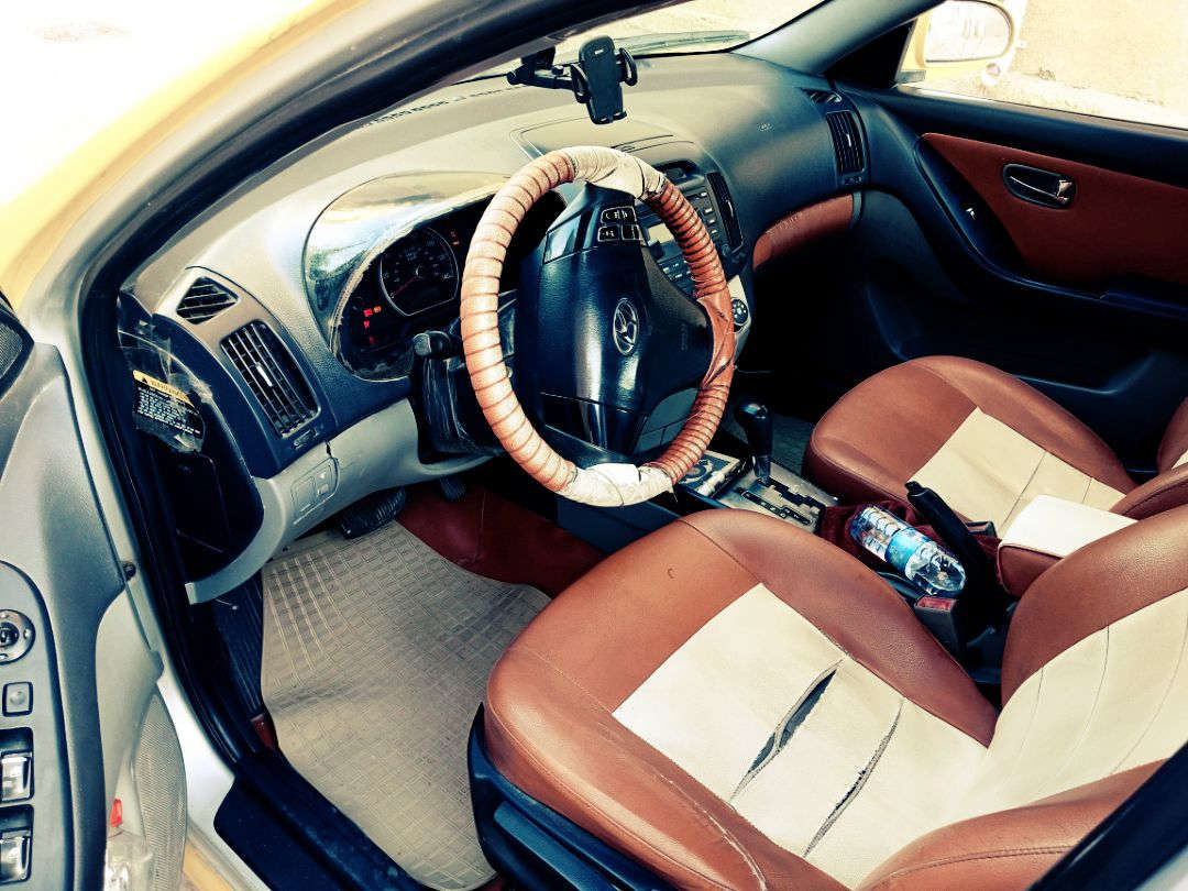 النترا  بغداد وارد أمريكي  موديل  2010مكينه  كير تخم تاير وصدر جديد تبريد ثلج  مكان ديالى بعقوبه  سعر 90وبيه مجال قليل. ***********
