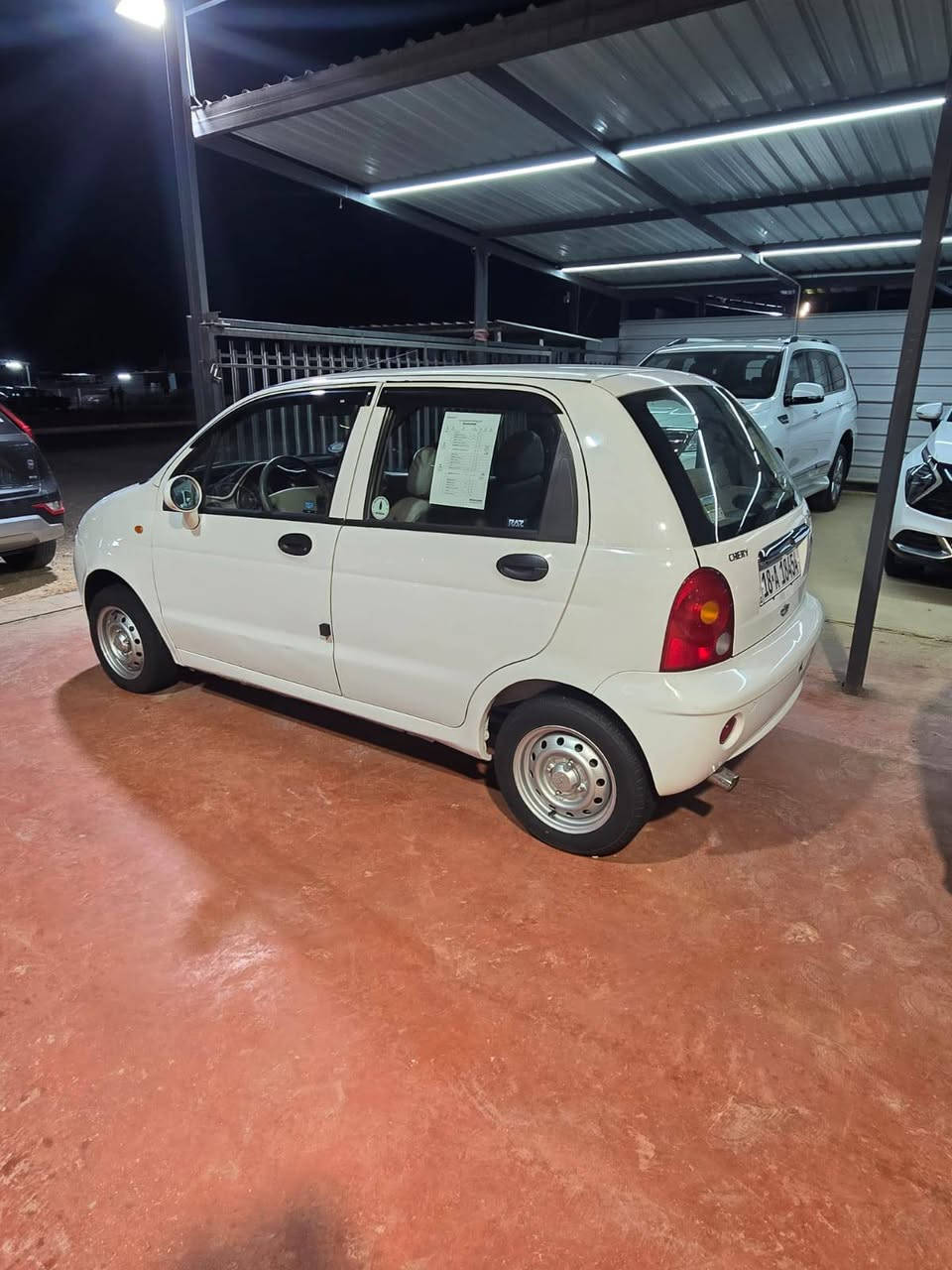 السلام عليكم
كيو كيو 
موديل 13 
رقم بابل دولي 
محرك 100%
كير 100%
تبريد 100%
حداديه 100%
تخم  وسبير 100%
سياره متصرف عله (درهم)
السياره مكفوله من (الضربه)
بيه تعمير بس دوس صبغ ودعاميات ثنين نفس اللون 
والباقي شوف ( العين ) 👀
سعر السياره 33وبيه مجال قليل 
اي استفسار الاتصال ***********
