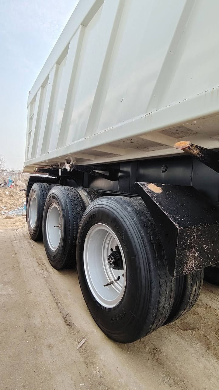 للبيع عربانه عبدالله جوهر موديل 2025 ذرعه 40 متر تخم تاير السعر 230$ وبيه مجال العنوان البصره الزبير المعارض معرض المهدي للأتصال *********** ابو علي ***********
