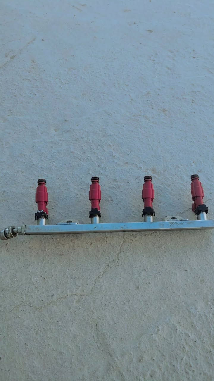 سلام عليكم نوزلات لبيع مال النتره مكينه 1800حاويه كارتون شرط لفحص قيم وخذهن مكاني ناصريه بل شطره تصل  ***********
