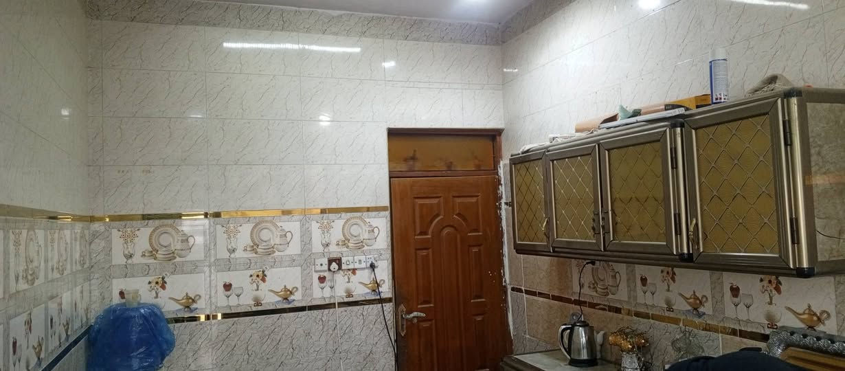 سلام عليكم بيت البيع في ابو غريب منطقت ابو منيصير
المساحه 150 

السعر 115

الرقم *********** واتساب 

***********
