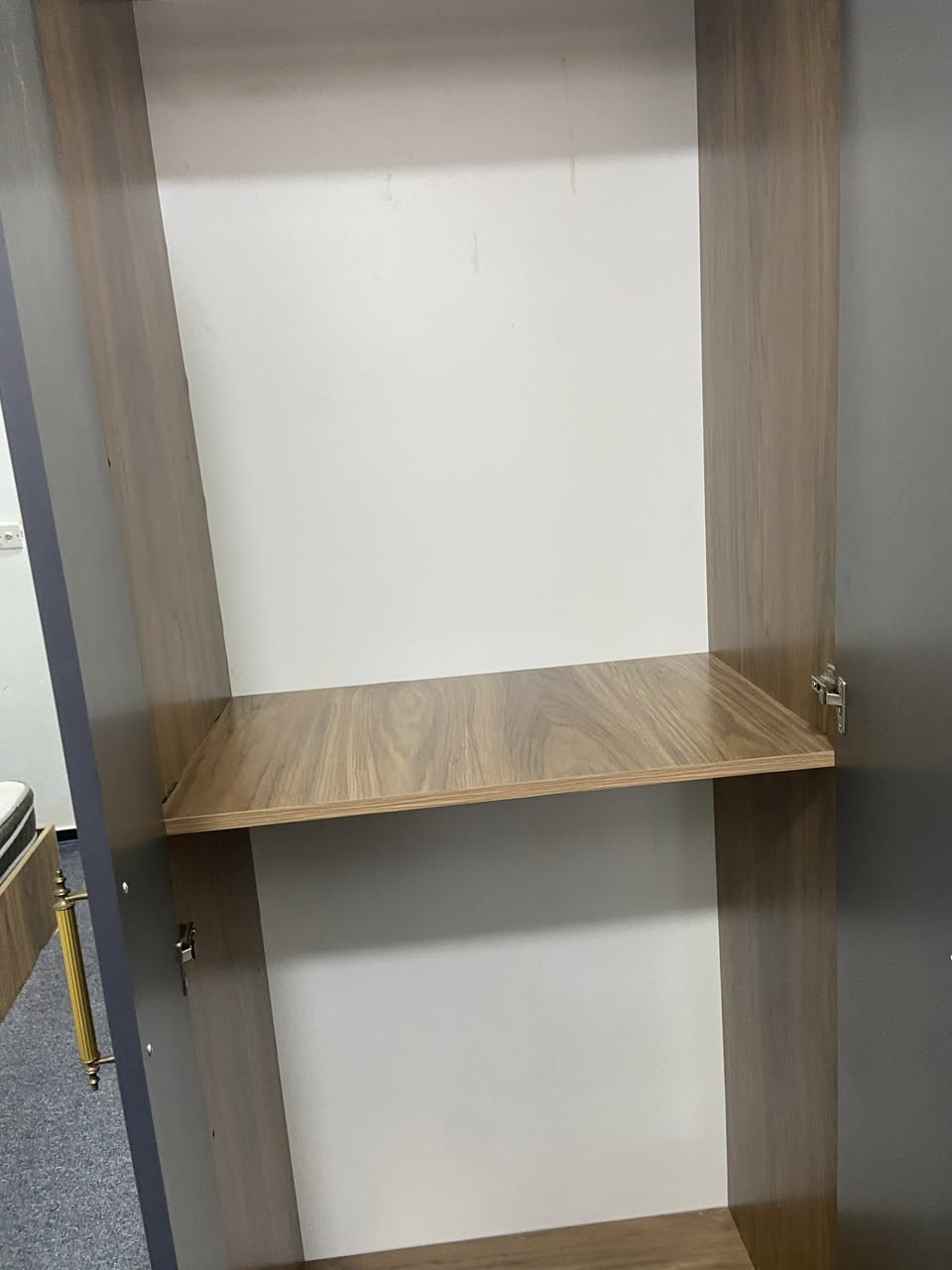 ***********
كلشي بسعره
