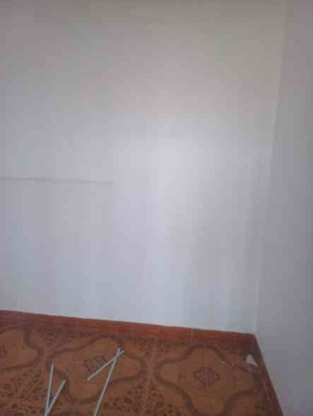 شقة للايجار حي السلام قرب المستوصف 
مساحة ١٠٠م تحتوي ٢ غرف نوم وصالة ومطبخ وصحيات 
سعر / ٢٥٠ 
تواصل 
***********
مكتب دارك / حي السلام 
ابو زهراء الشمري
