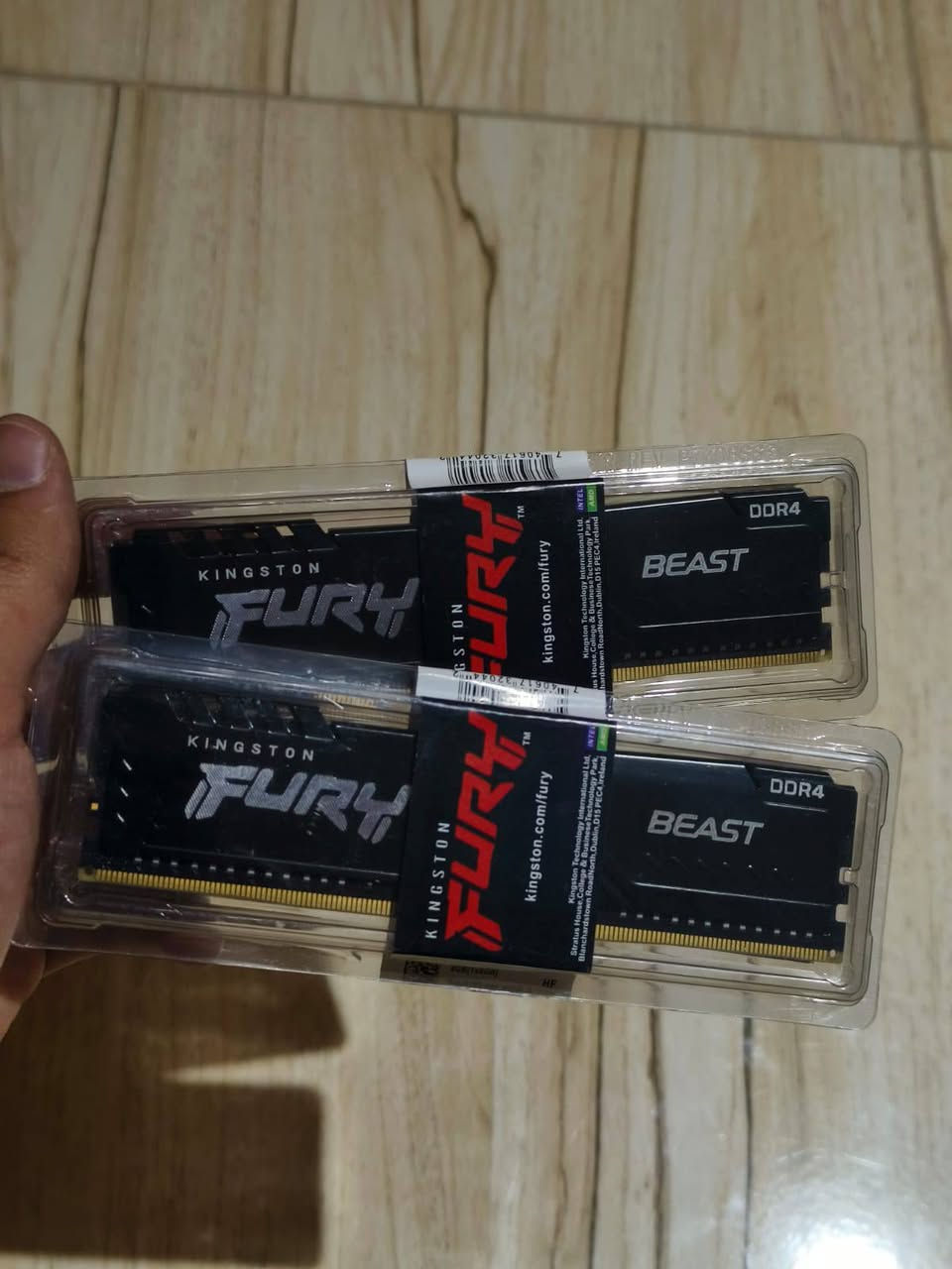 FORGEON DDR4 16*2 3200
200
KINGSTON FURY DDR4 8*2 3200
105
GLOWAY DDR4 16G 3200
100
KLLISRE DDR4 16*2 3200
180
EAGET DDR4 8*2 3200
95
KLLISRE DDR4 8*2 3200
90
EAGET DDR4 16G 3200
95
LENOVO DDR4 16*2 3200 (INTEL) 
170


**إذا كنت صاحب هذا الإعلان وتريد حذفه لأي سبب، رجاءا أرسل رسالة إلى الدعم الفني**