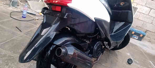 سلام عليكم دراجه ادريس للبيع او مراوس ب ماكس او كامكو
دراجه نضيفه مكفوله من كلشي 
كهربائيات كله شغاله نگره سلف 
شلعه تشك الكاع شك... باقي المواصفات خاص متواجد فيس واتساب ***********
