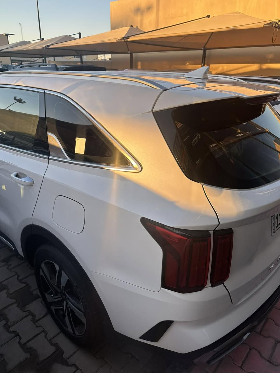 سلام عليكم 
سورنتو2021
موصفات 
بصمه 
جلد 
كامرات 
كراسي كهرباء
حساس امامي خلفي
بردات 
6سلندر
مري شفط
اشاره بل مرايه
بصمه ابواب 
7راكب
3قطع تبريد
شاشه جبيره
***********
   عنوان كربلاء***********
