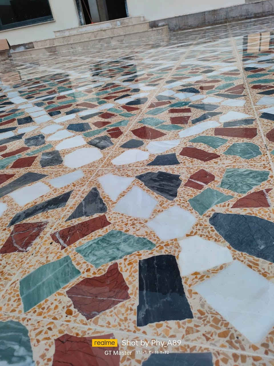 السلام عليكم
جلي كافة انواع الكاشي الخام🙆
تنضيف كافة انواع البورسليين💯
لدينا كادر مختص بتلميع الارضيات⛹️
للا ستفسار راسلونة على مكتب الفجر Al fajer office 
او الاتصال على الارقام التالي 
وتساب ***********📞☎️
او على الرقم
***********📱
