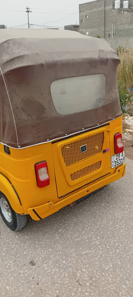 السلام عليكم 21 شهر ١١ رقم نكليزي داخله هزه  رقمه واسط وراعيه موجود يمي مصبوغه عام جماليه مابيه اي ضربه ولا معجون محرك اخرس مبدل بس بستم فقط المكان القاسم السعر ب 6900 وبيه مجال بسيط *********** رجآ لموشراي لايتصل
