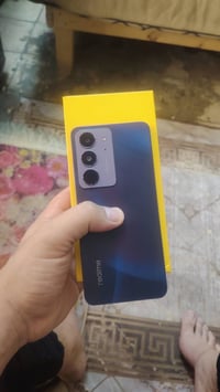 ريلمي c75x ذاكره128 عشواىيه12+6 الجهاز نضيف جدا بي فطر بلكلاس ملحقاته ...