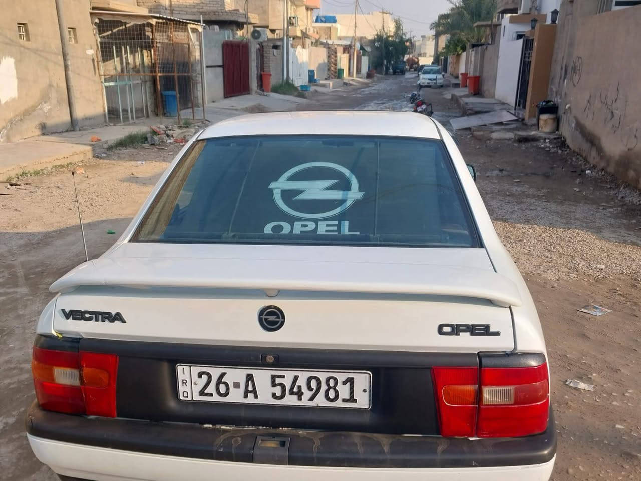 السلام عليكم فكترا مديل 91 محرك20كامله مكمله مفكوله من كلشي لا ضربه لا دعمه لا طخه كله تخبل مصبوغ حزام فقط جماليه تخم تاير محرك كير صدر بطاين وياله كله شرط خياس شرط ماكو ما نقص بيها ولا برغي واحد تخبل هيا مفوله  سنويه 2031سياره باسمي ما عليه ولا ربع غرامه العنوان سامراء السعر41 وبيها مجال للشراي 
***********
