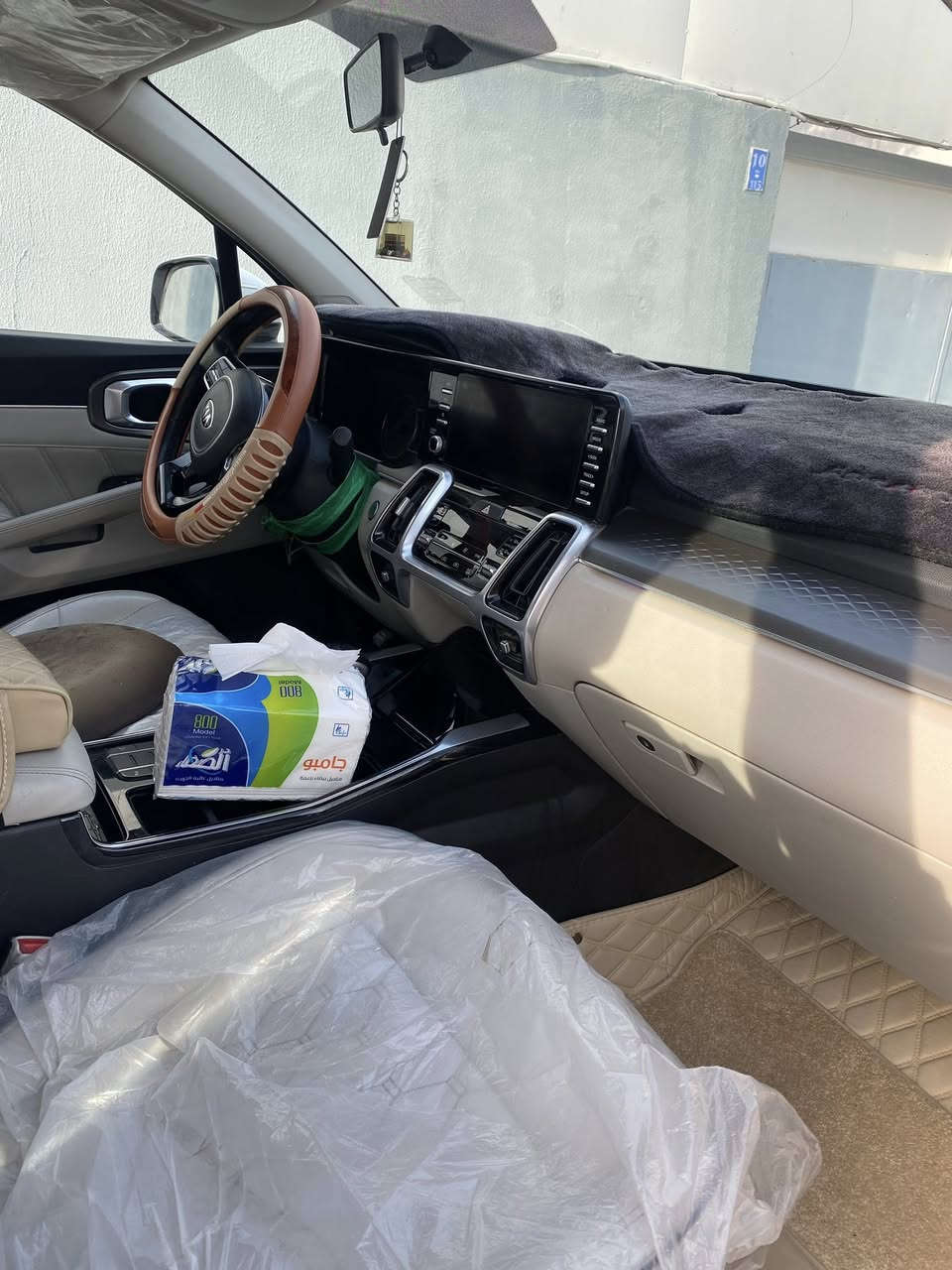 سورنتو 2021
كفاله عامة ٦ سلندر 
ماشية 92 الف
كراسي جلد كهرباء 
بصمة تشغيل وبصمة دخول 
تشغيل عن بعد 
صندوك كهرباء 
تبريد٣ قطع 
مكاني نجف 
***********
