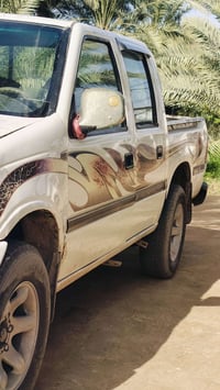 سيارة للبيع سنويه موجوده بس رعيه  ماندله ابيع هل موجود التفصيل البقيه ...