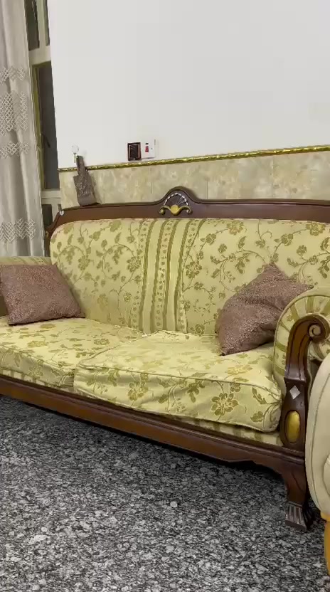 تخم مصري خشب زان الاصلي 
عشر مقاعد السعر 425وبي مجال للشراية 
راجاءا المو شراي لايدخل خاص 
العنوان الامين (ريا وسكينة)


**إذا كنت صاحب هذا الإعلان وتريد حذفه لأي سبب، رجاءا أرسل رسالة إلى الدعم الفني**