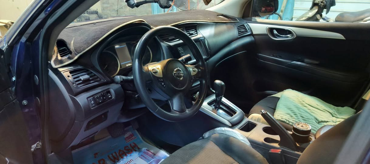 نيسان سنترا موديل 2019
سياره بيها ٥ قطع ٢ مبدل شركه 
سياره ابيع حزام لقماره مابيها شي شوي جراد 
سياره وارد امريكي مكينه مكفوله 
ضربتها من امريكيا جاملغ ايمن وبنيد ودعاميه 
تجي وتشوفهة بعينك سياره حلوه ونضيفه 
سعر 95  وبي مجال متواجد علخط وعل واتساب فقط فيس ممتواجد 
***********
مكاني بغداد الغزاليه
