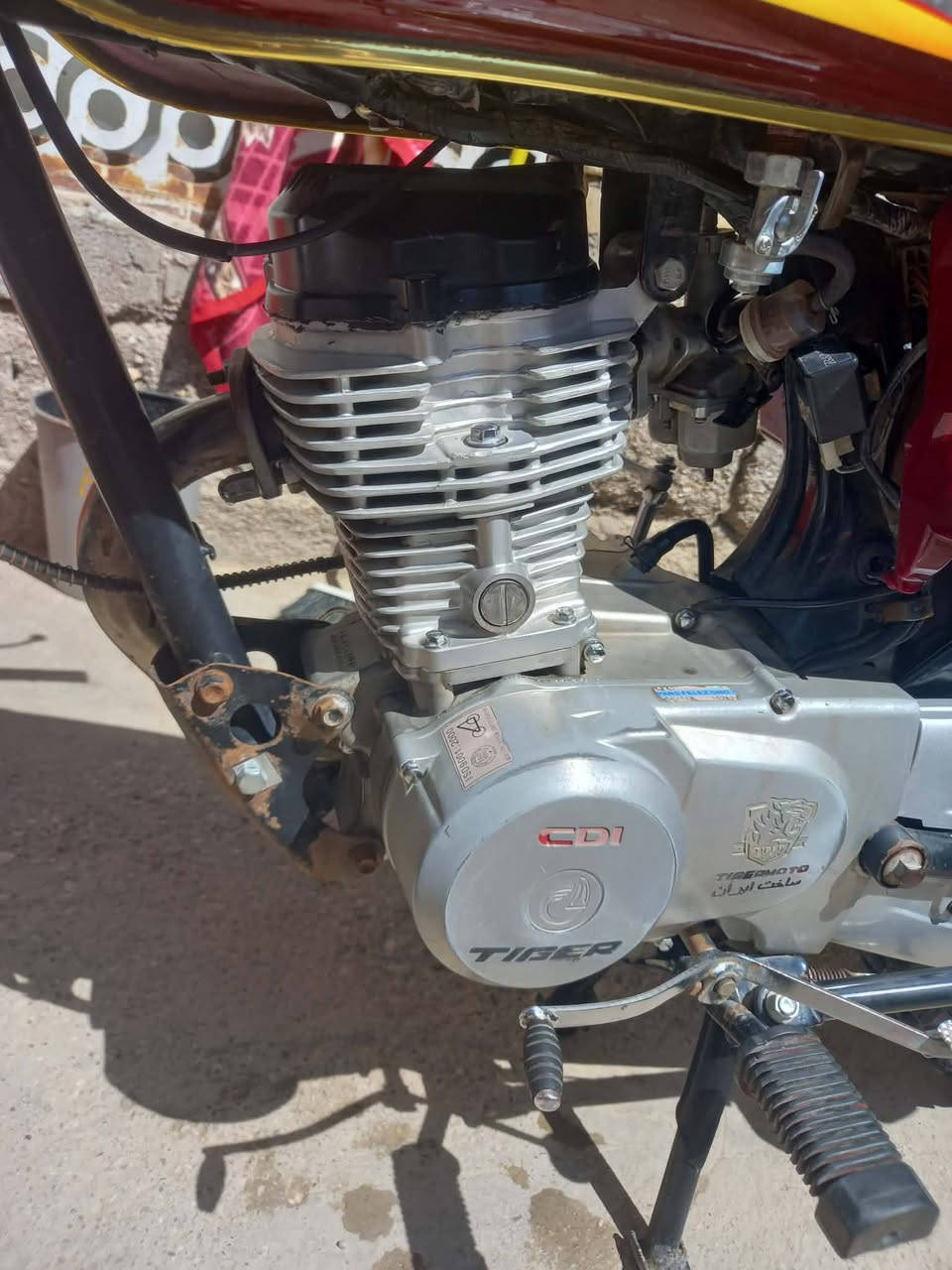 تايكر موديل ٢٠ محدثه ٢٤ دراجه سكنر مكفوله محرك صوت ناعم شلعه ومعدل كهربائيات كله جاهز دراجه مال جناي الله شاهد السعر ٤٥٠ وبيه مجال قليل ***********
