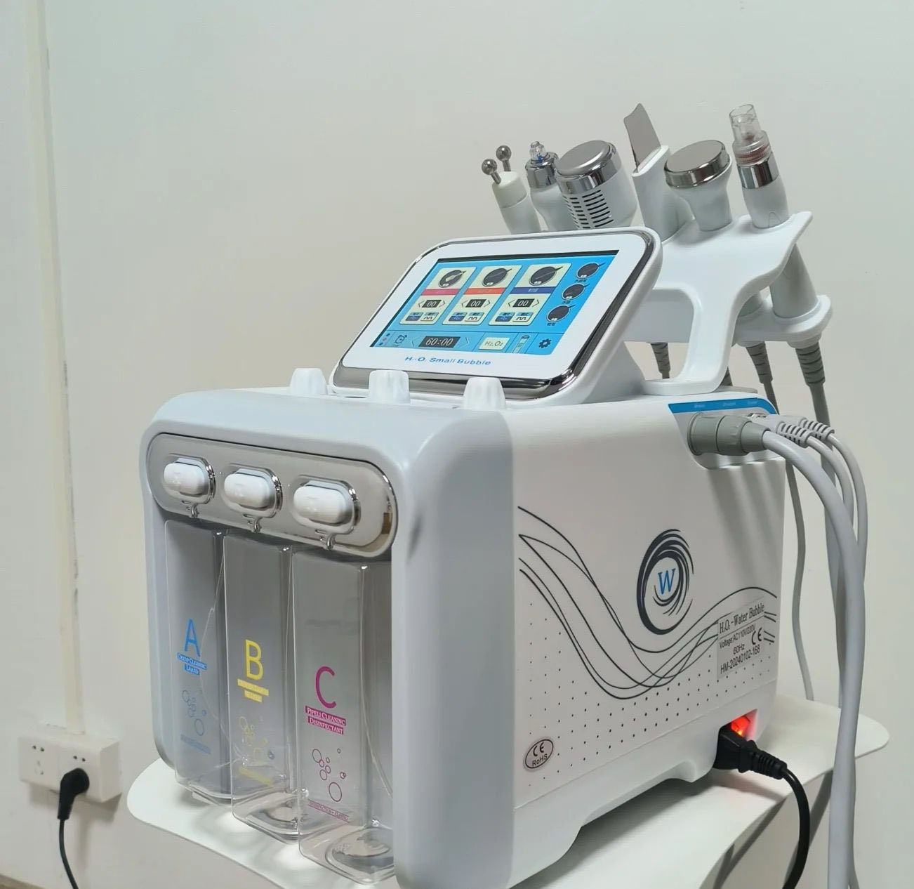 جديد
بالكارتون بدون محاليل 
سعر 220 مع توصيل 
واتس ***********
