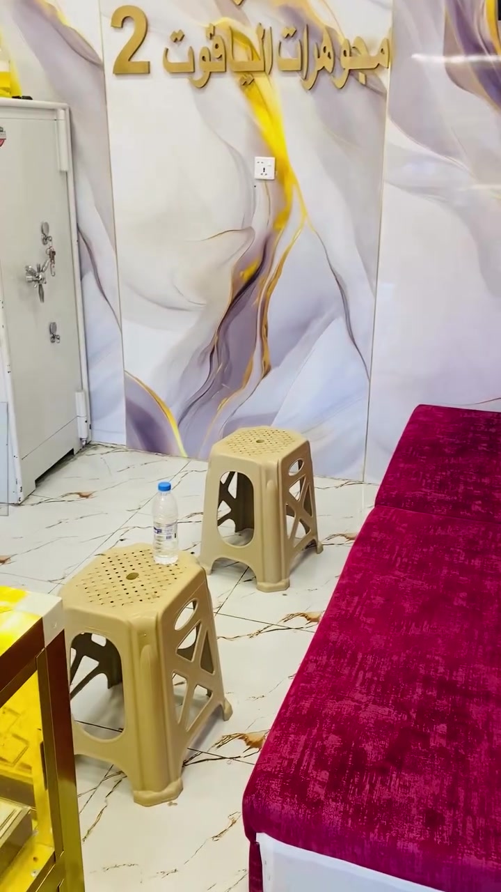 #مجوهرات_الياقوت2
العنوان /محاويل/ شارع التجاري /مجاور الكراج داخل السوق 
***********حسين
