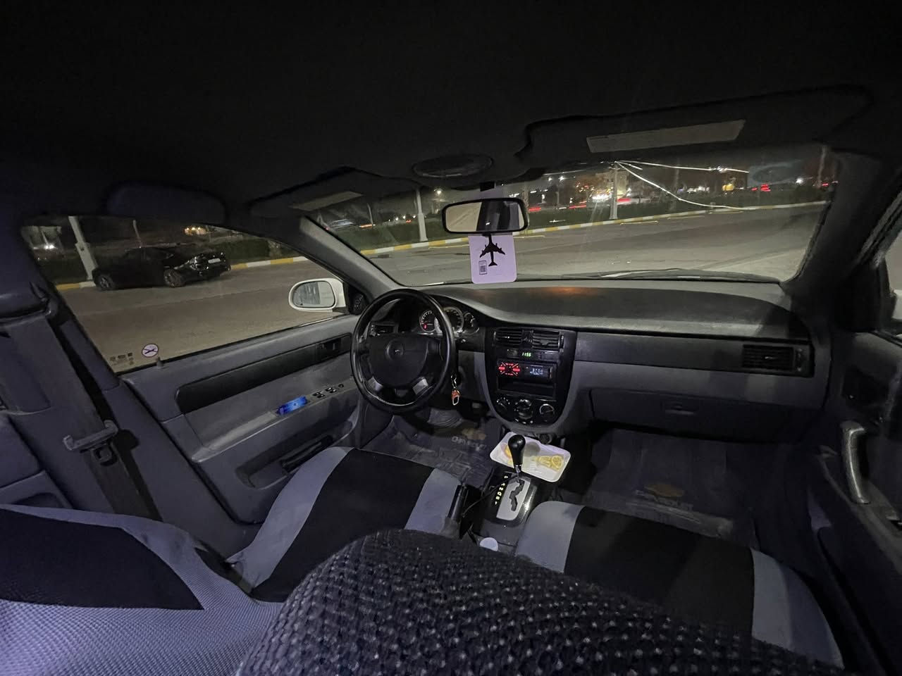 سلام عليكم اوبترا ٢٠١١ سياره نضيفه وجاهزه 
رقم ديالى بسمنا كير ميكنه خير من الله 
تخم تاير جديد باتري جديد 
صدر جديد 
مكان السياره بغداد غزاليه 
السعر ٧٢ وبيه مجال 
***********
