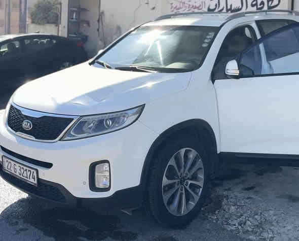 بسم الله الرحمن الرحيم ❤️ 
سورينتو 2014 لون ابيض كلين  بدون ضربة 
السيارة حلوا وكاعدة رقم مسطرة الجديد الدولي سنوية باسمي 7 راكب بصمة مرايات كهرب + اشارة ماشية 200 الف محرك 2,400  4 سلندر مكاني موصل للاستفسار ***********
