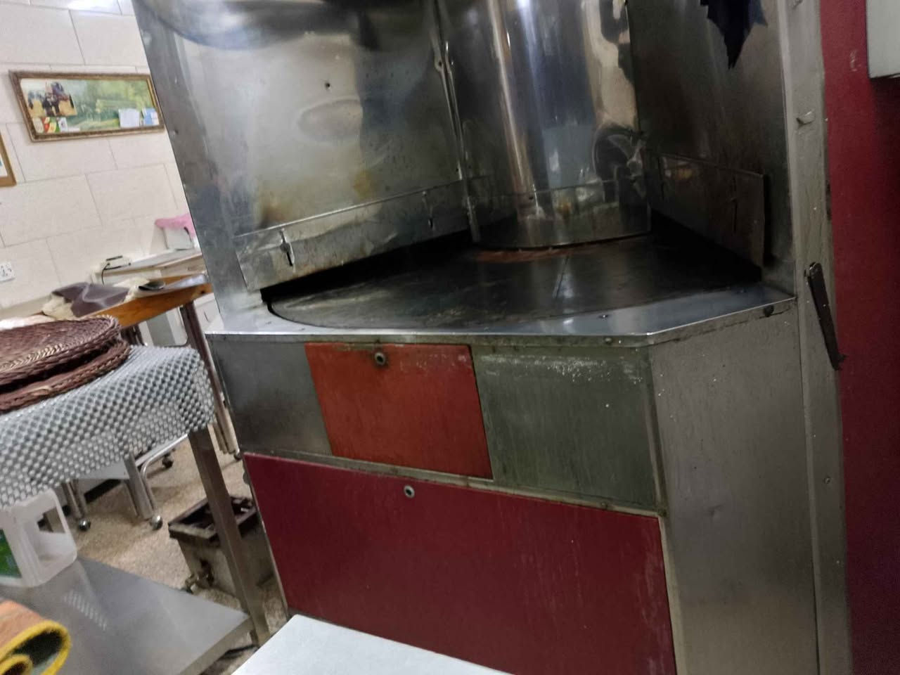 فڕنی کولێرە و نان بۆ نرخ 
پەیوەندی بکەن بە ژمارە تەلەفۆنی 
***********
شوێن... سلێمانی السليمانية, العراق
