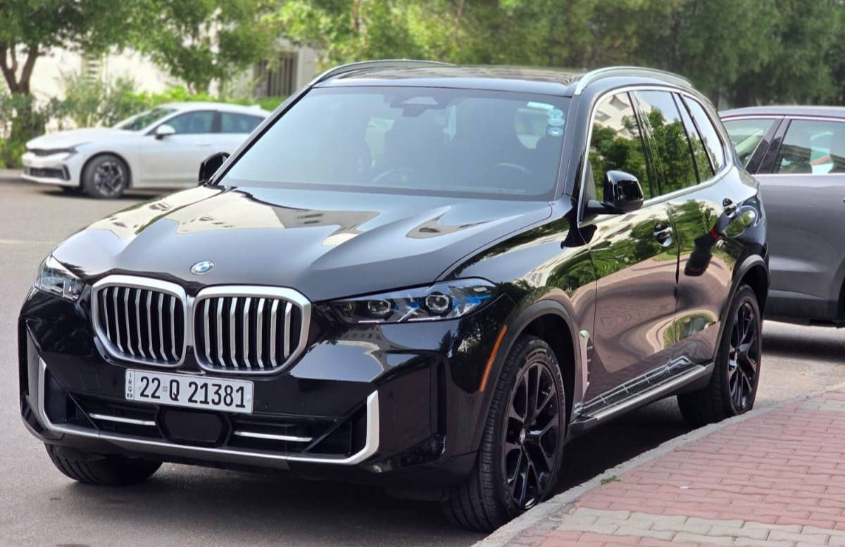 بي ام دبليو X5 موديل 2024 للبيع
لون أسود مرقم أربيل فول مواصفات 

السيارة مغلفة PPF ومظللة
كلين تايتل ومكفولة كفالة عامة من الضربة والصبغ والبارد
بحالة الوكالة

المواصفات:

• كاميرات 360
• حساسات 360
• رادارات 360
• TwinPower Turbo
• شاشة BMW Curved Display
• شاشة عدادات رقمية
• شاشة وسطية لمس كبيرة
• نظام iDrive 8.5
• Head-Up Display
• كاميرا خلفية عالية الدقة
• كاميرا أمامية
• كاميرات جانبية
• Surround View
• 3D View
• Parking Assistant
• حساسات أمامية وخلفية
• نظام النقطة العمياء Blind Spot
• رادار جانبي
• رادار قراءة خطوط الشارع
• تنبيه الخروج من المسار
• اهتزاز الستيرن عند الخروج من المسار
• تحذير الاصطدام الأمامي
• فرملة طوارئ أوتوماتيك
• كشف المشاة
• نظام الثبات
• مانع الانزلاق
• نظام نزول المنحدرات
• فتحة سقف بانوراما
• إنارة داخلية متعددة الألوان
• مقاعد كهربائية
• تدفئة وتبريد للمقاعد
• ميموري للمقاعد
• مكيف أمامي وخلفي
• مكيف أوتوماتيك متعدد المناطق
• فتحات تكييف خلفية
• دركسون مالتي فنكشن
• ستيرن كهربائي
• شفتات ستيرن
• بصمة تشغيل
• مفتاح ذكي
• دخول ذكي
• تشغيل عن بعد
• Auto Hold
• Auto Start / Stop
• أنظمة قيادة متعددة
• نظام ملاحة
• Apple CarPlay
• Android Auto
• Bluetooth
• USB-C
• شاحن لاسلكي
• نظام صوتي ممتاز
• باب خلفي كهربائي
• مرايا طوي كهرباء
• مرايا قلاب
• أضوية LED ذكية
• جنوط BMW أصلية
• إطارات عريضة
• عزل ممتاز
• ثبات عالي
• أداء قوي
• تدفئة وتبريد ستيرن

السيارة مغلفة تغليف درجة ممتازة بضمان 10 سنوات
ومظللة مع كارت تظليل

المكان: بغداد - حي العدل

رقم صاحب سيارة ***********
