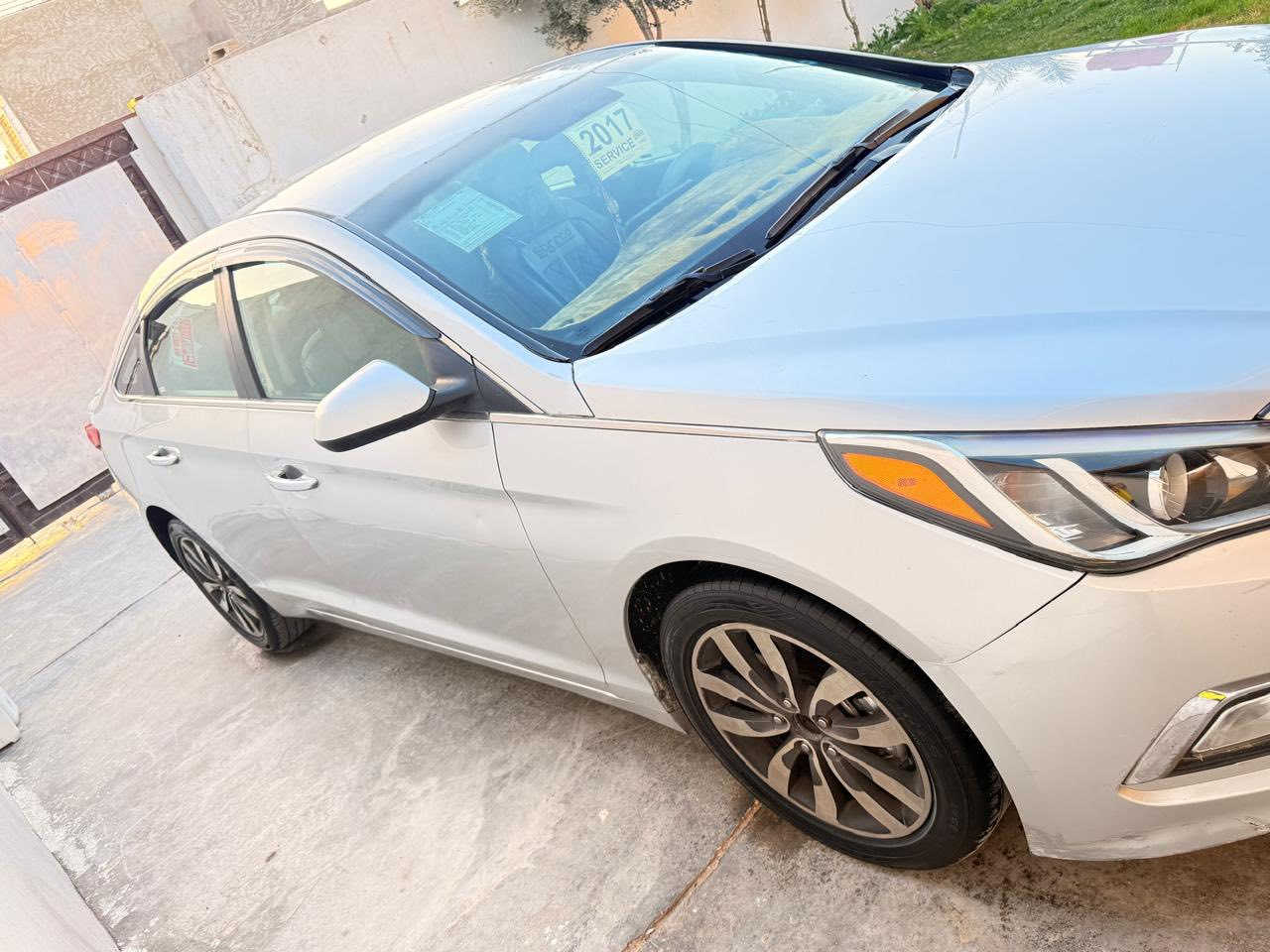 يالله سلام عليكم من رخصت الادمن حبيبي
سوناته ٢٠١٦ امريكي ضرر قطعتين جاملغ امامي وباب الصدر 

السياره مكينه وكير خير من الله قطره دوانز ما بيها شرط بانزين عادي 

حداديه السياره حلوه تايرات زينات تبريد ثلج تدفئه شغاله 

السياره مال جنيه حيل حلوه مابيه لا شخوط ولا عيوب 

كهربائيات كلها بلاديه ما ملعوب بيهن شاشه جبيره داخلها حيل حلو ونضيف 

رقم السياره سليمانيه سنويه لل٢٩ تسقط ولسياره باسمي تحويل مباشر 

سعر السياره ١٢٠وبيها مجال قليل ماكو بهيج سعر خلاص 
تعال افحص وقتنع واني حاضر 

مكان السياره الانبار رمادي مركز المدينه 

للاستفسار اتصل*********** يوجد واتساب غير متوفر عل ماسنجر
