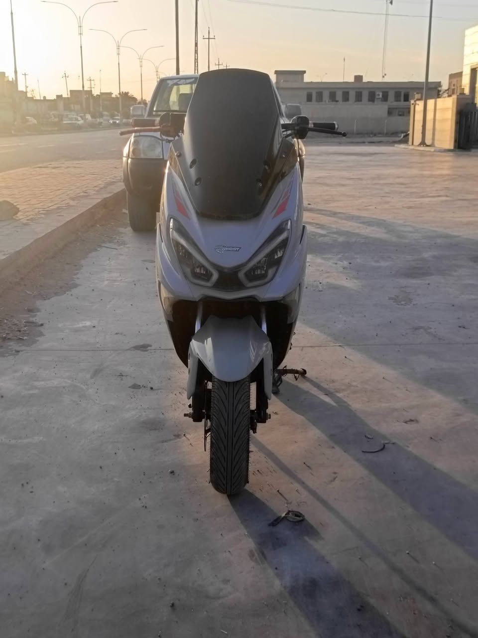 سلام عليكم دراجه سترونك 2023للبيع كهربائيات شغاله ما عدا الأشاير  ضوه عالي ناصي شغال السعر 350 وبيه مجال الرقم *********** خاص مفتوح
