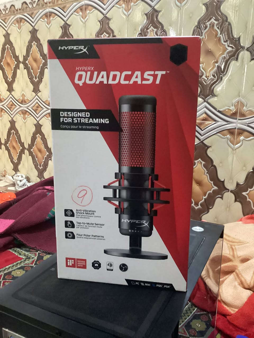 مايك احترافي اصلي QUADCAST تكدر تشوف الموصفات و الاسم الكامل لمايك عبر الصوره و المايك بي ضمان 11 شهر جديد مستخدم شهر و السعر 90 الف 
لاستفسار اتصل على : ***********
واتساب موجود
