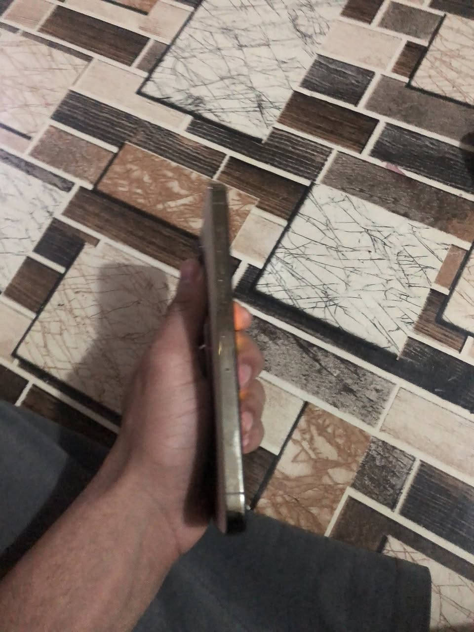 سلام عليكم ايفون12 برو ماكس لبيع مبدل شاشه صيليه كلاث خيارات تليفون حلو سعره 400 بي مجال مكاني بصره القبله رقمي***********
