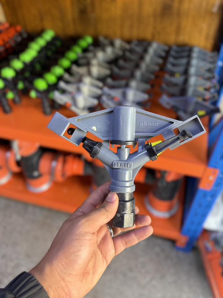 السلام عليكم توفر لدينا بضاعه تركيه.
قفل 2 نص تركي اكنور 4000

نوزل اصفر نص فره 2500

نوزل برتقالي  1500

نوزل اسود. فتحه صغيره 1500

نوزل رصاصي اكنور تركي 1500
نوزل احمر 1500
العنوان موصل الجديده محلات صالح المناوي 

رقم الهاتف ***********

*********** فقط واتساب بي كورك
