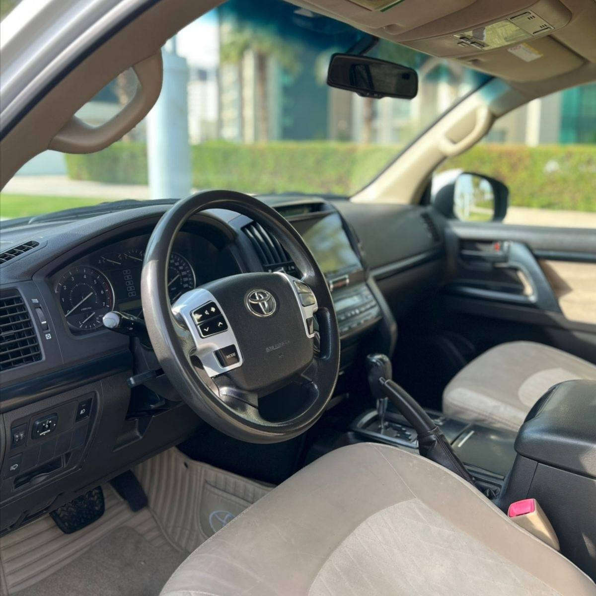 تۆیۆتا لاندکڕۆز 2008 کامل کراوە 2024 
سەیارەکە فول فول مواسەفات 
مەکینەی V6 
سڵایت 
سەلاجە 
بەسمە 
3 ڕیز کوشن 
زۆر مواسەفاتی تر 
سەنەوی نوێیە و هەزە و فحسی نوێیە 
بەناوی خۆمەوەیە 
نموونە لە جوانی و پاکی 
زۆر پاک و خاوێن 
زۆر لە وێنە کان جوانتر 
بێ بۆیاخ بێ لێدراوە 
سەیارەکە حیزام بێ ناوگرتن بێ ئێرباگ 

سـعـر : لە کۆمێنت داوابکە ڕاستەوخۆ بۆت دێت 📥 

گێر و مەکیەنەی بەشەرت 
هیچ کێشەیەکی تێدا نییە 

ژمارەی خاوەنەکەی 
***********
***********
