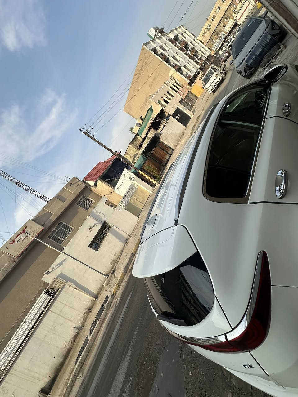 السلام عليكم
كيا سبورتاج 2017 وارد كندي 
ملاحضة السياره من جانت ب امارات مشتغليها سستم نيكلات وكشنات ويل كروم 
فول عدا الفتحه  رقم بغداد انكليزي جديد
سنوية جديده 
مواصفات السيارة
1    بصمة 💯
2 كشنات جلد +تدفئة كشنات 💯
3 كروز مثبت سرعة💯
4 دشبول كندي كيلو متر وليس ميل المرغوب بي شاشة اعطال💯
5مسجل بلادي ابل كار بلي اندرويد اوتو💯
مري شفط وتحكم 💯
6 كاميرا دوارة 💯
7 كشن كهرباء 💯
8  ثلاث وضعيات قياده💯
9 تبريد قطعتين تحكم سايق ولبصف سايق 💯
مكينه مكفول ولحادث كما موضح بالصور بدون تبديل اي قطعة💯
المكان  بغداد حي اور / او السعدون 
السعر 159$  وبي مجال 
22 مليون و900  وهم بي مجال 
*********** متواجد واتساب ماسنجر
