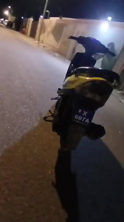 سلام عليكم  دراجه ماكس عدله للبيع وبلاش🫶  ما مفتوحه  نضيفه  جيب اي واحد وياك فيتر  مصلح لي يعجبك جيبه وتعالي مكاني ابي الخصيب ابو كوصره واني خادم سعر 750  🤍 رقم وتساب ***********
