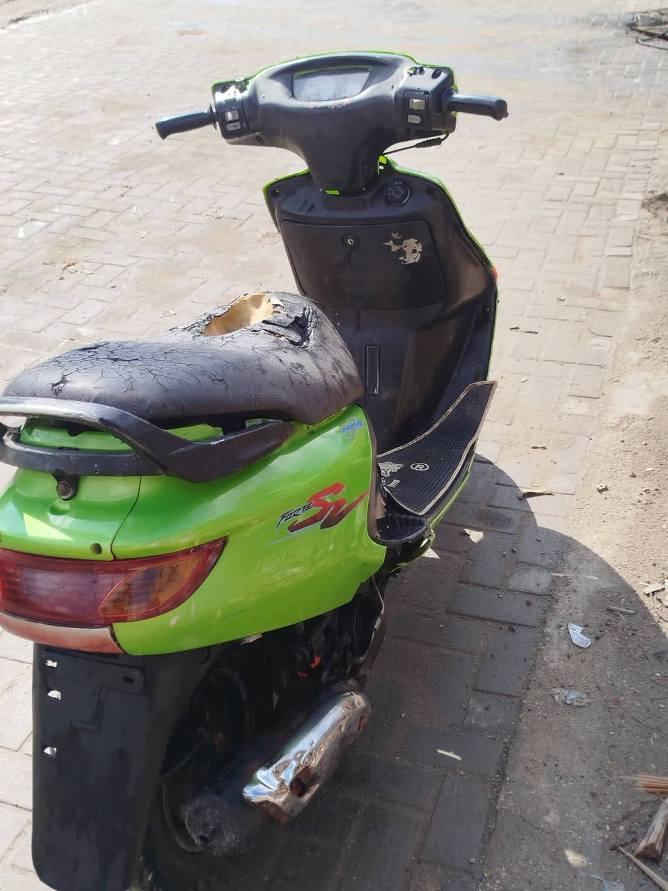 السلام عليكم دراجه للبيع دراجه نظيفة كهربائيات شغاله السعر 200 وبيها مجال مكان الديوانيه قضاء الشاميه ***********
