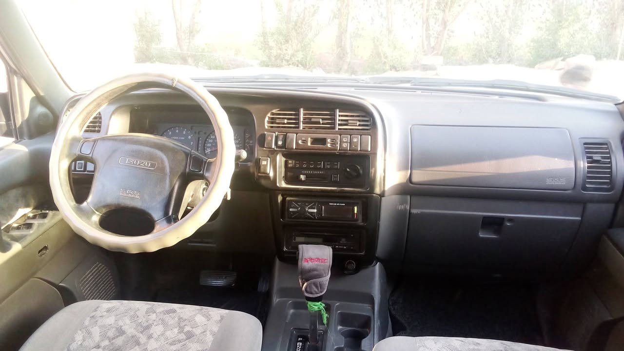 السلام عليكم اسوزه موديل 2000 مكينه كير حاويه تخم تاير تبريد ثلج بيها منضومة غاز سياره حلوه وجاهزه السعر 85 وعليها غرامه ٦ورقات تنزل من سعرها


**إذا كنت صاحب هذا الإعلان وتريد حذفه لأي سبب، رجاءا أرسل رسالة إلى الدعم الفني**