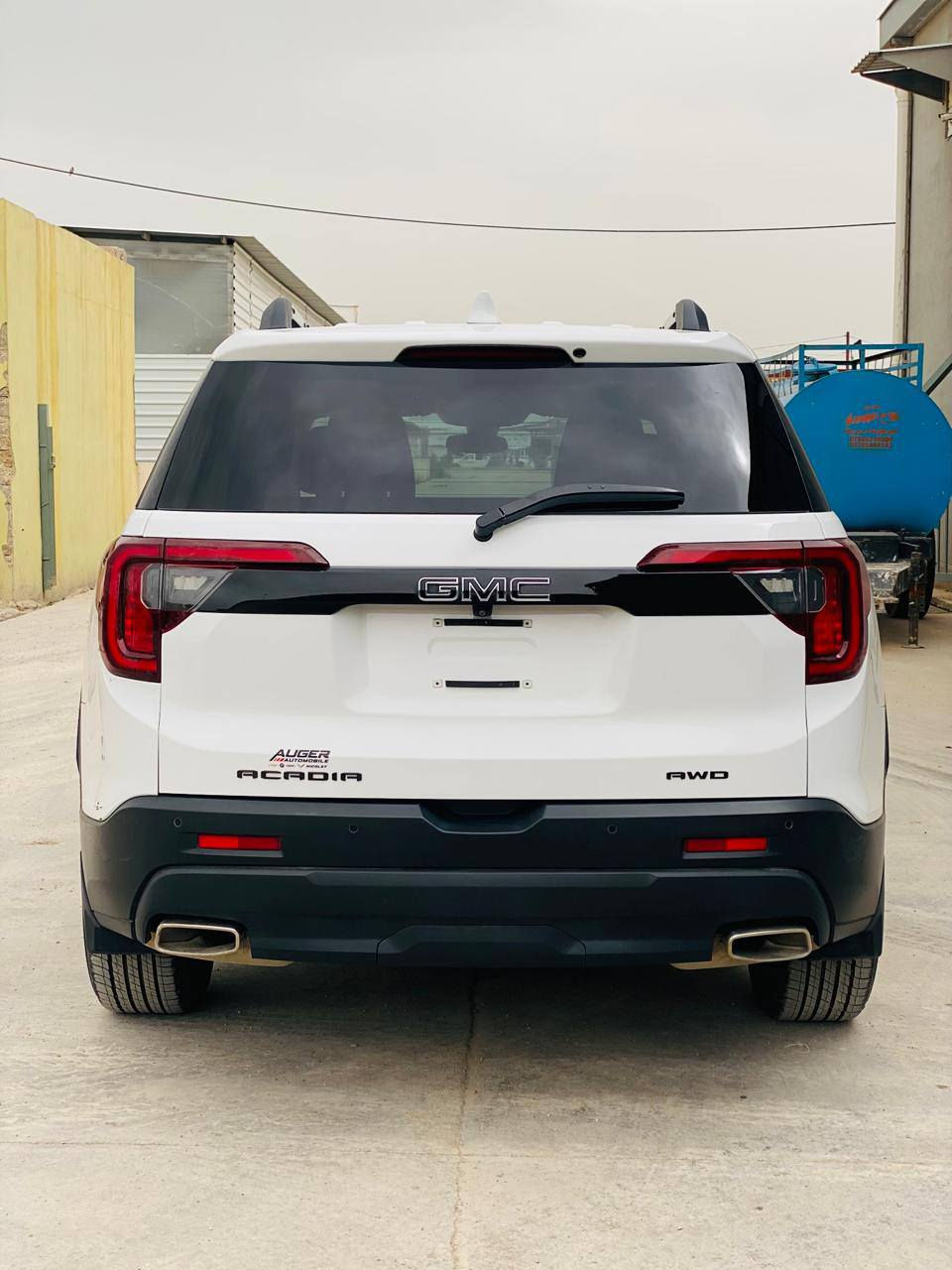 اكاديا 2023 محرك 2000 ضرر خفيف بس راس البونيد مرقم اربيل بسمي صور الضرر هم مرفق السعر 230 بيها مجال بسيط الشراي يتصل 
***********
