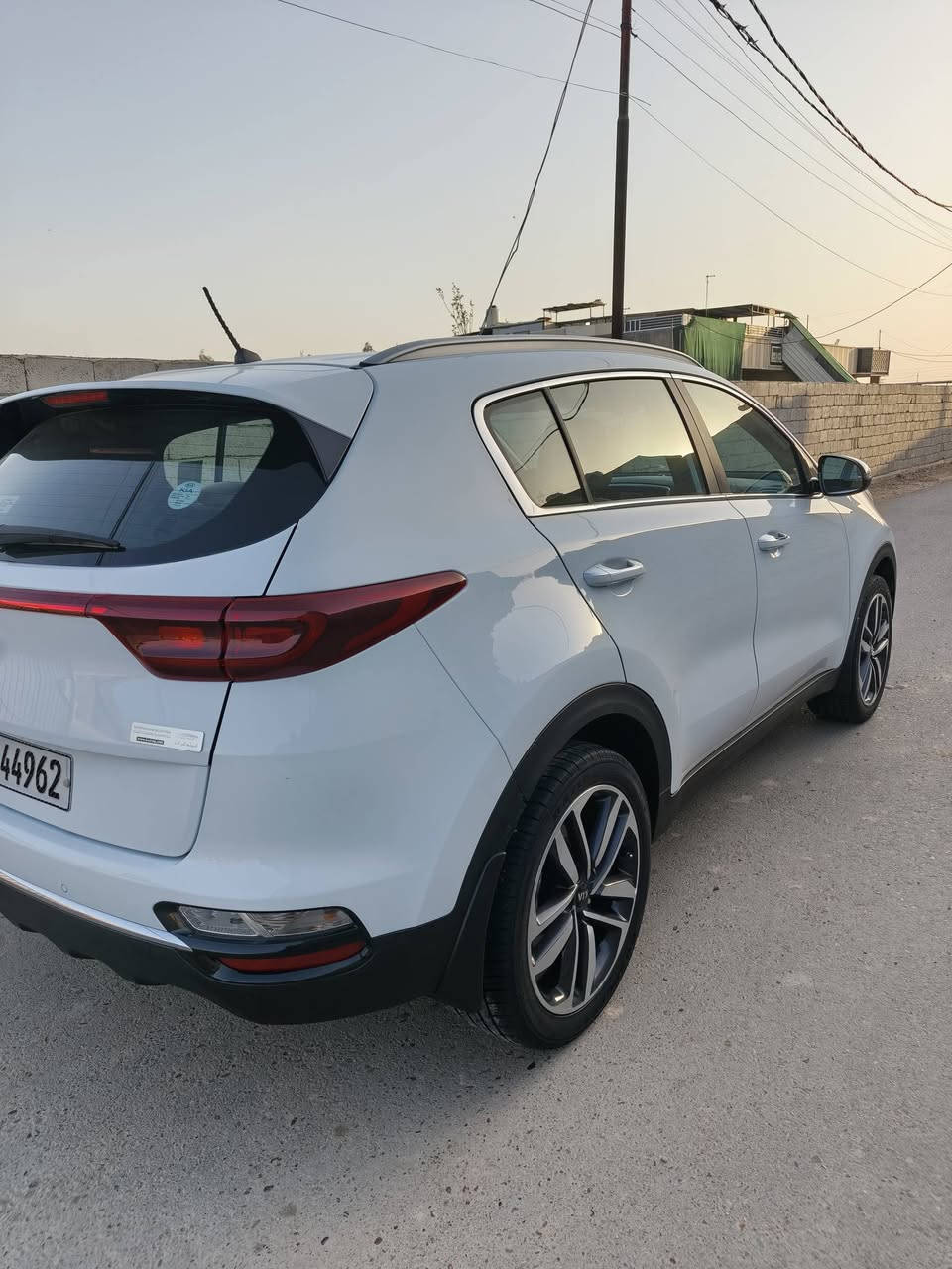 السلام عليكم كيا سبورتج موديل 19 رقم بغداد شرط تحويل
ماشيه ١٠٩ سياره كفاله من صبغ وتبديل 
سونر مرفق بالمنشور العنوان بغداد الدوره 
مكينه. كير حداديه تبريد كفاله شرط سونر 
 
***********
