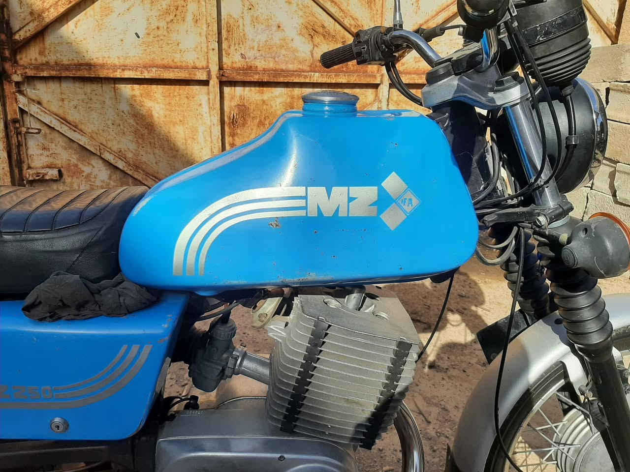 السلام عليكم الجناية يوجد لدينا كشر ابلادي لبيع والتواصل معنا لاتصال علئ هذا الرقم ***********.  واخوان ليس لدينا توصيل
