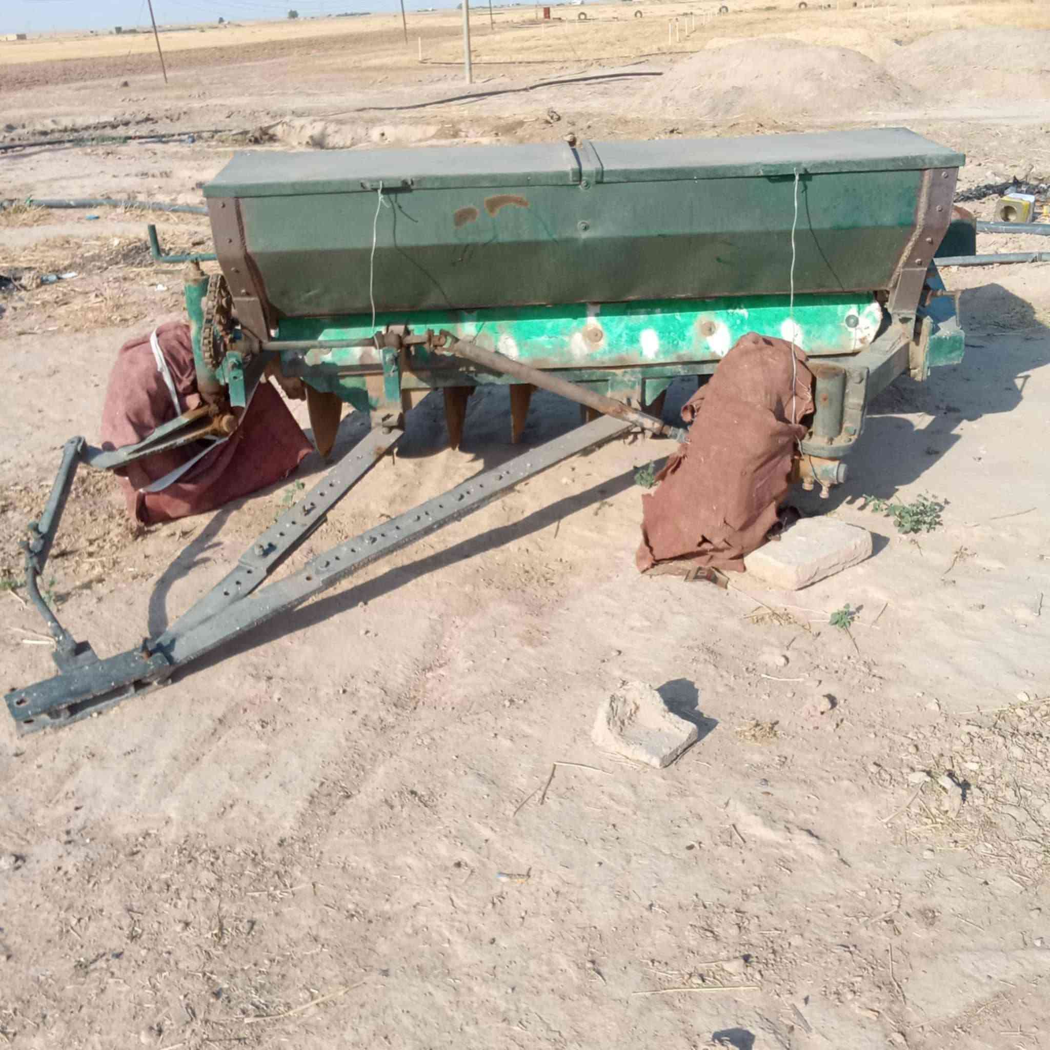 دسك البيع ثمانيه صاج عمل عزاوي 
سعر مليونين وربع رقم صاحبه ***********
