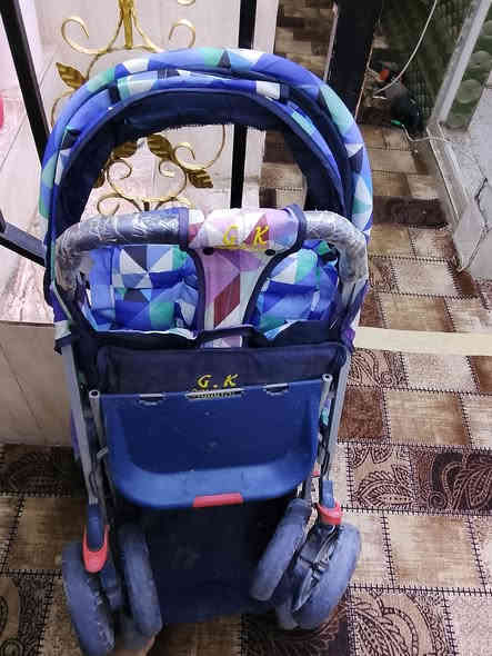 السلام عليكم عربانه اطفال ام النفرين نظيفه اي كسر ما بيها السعر 50 وبي مجال العنوان كربلاء حي الامام علي قرب مستشفى الكفيل الهاتف ***********
