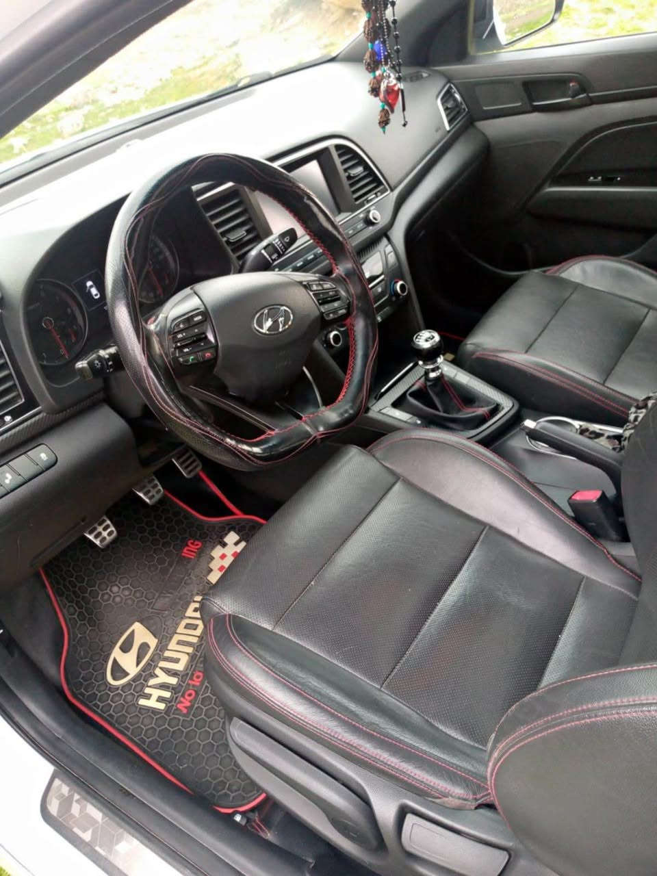 النترا ٢٠١٧ گێرعادی امریکی قپات مواسەفات 
سیلایت  کوشن جلد کوشن هیتەر abs   ویل کرۆم  لایت حەدەسە  نەشرە 
قپات قپات مواسەفات 
تەنها بۆنیتی بۆیاخە یەک دو ساردی بچوکی هەیە یەک جەمپی خەفیفی پئشی هەیە شایەنی باس کردن نیە 
سەنەوی تازە بەسەرچوە 
تەحویل وەکالە بە شەرت گێرو مەکینە و تەقەو رەقە هەموی بە شەرت ١٥٠ هەزار رۆیشتوە لەسەر دەقی شەریکەیە 
سحر ١٠٥ معامەلەیکی کەم 
ژم ***********
*********** شقلاوة, أربيل
