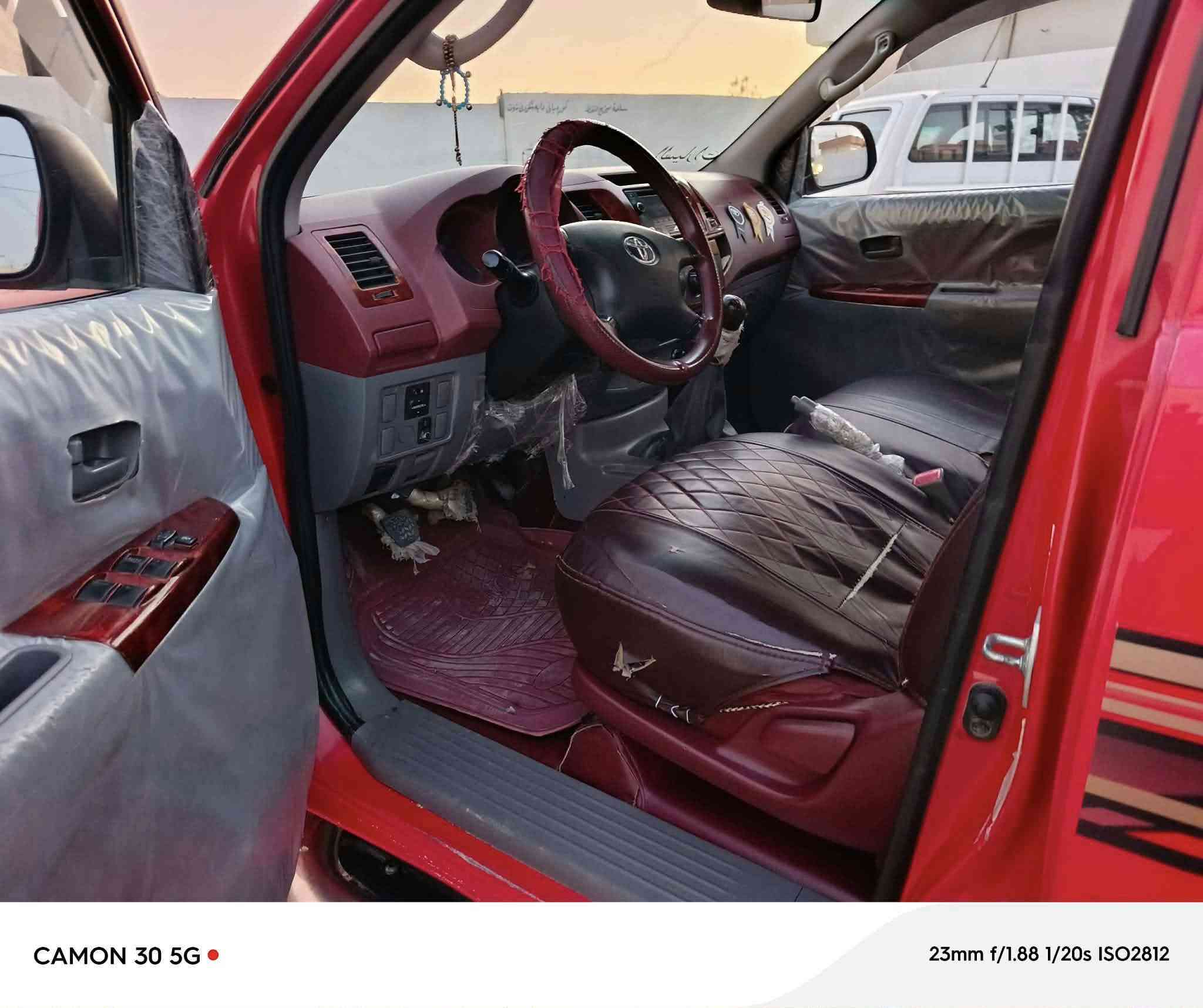 مەرزیە 2011
سەیارەکە یەک پارجە و نیوی هەیە بێ ناو گرتن
هیچی تری پێوە نیە
گێر و مەکینەی بەشەرەت 
هەر جوار تایەی تازەیە سەنەوی تازەیە
سەیارەکە ماڵی دۆسته
سعر157$
ژمارەی خاوەنی
***********
***********
