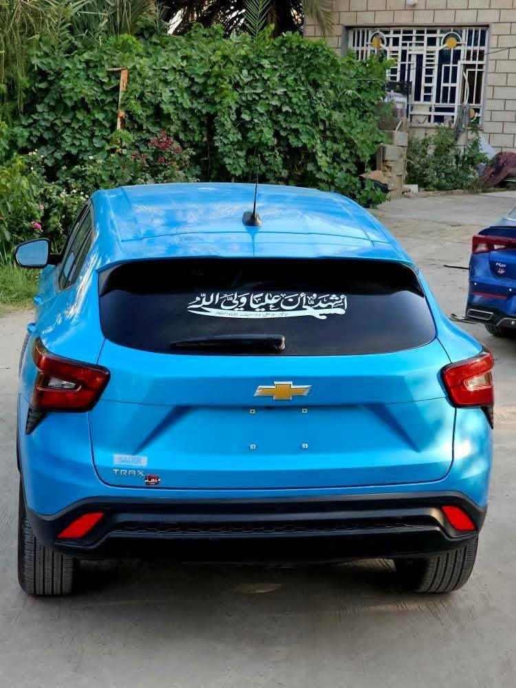 السلام عليكم للبيع شوفرليت تراكس 2025 لون مميز  مرقم بغداد 
المواصفات
1 اوتو هولد
2 رادار امامي
3 المحافظة على المسار
4 کامره خلفيه دواره
5 مثبت سرعه ذكي
6 لايت زينون بلادي
7 قياس ضغط الاطارات
8 شاشه ابل کاربلي واندرويد اوتو
السيارة حادث امريكا سطحي جاملغ وبنيد ما واصل راديتر ولا طاك ايرباك  وبالعراق صارت بيهه طخة بالباب الورة .
السعر المطلوب 148 وبيهه مجال 
الهاتف
***********
