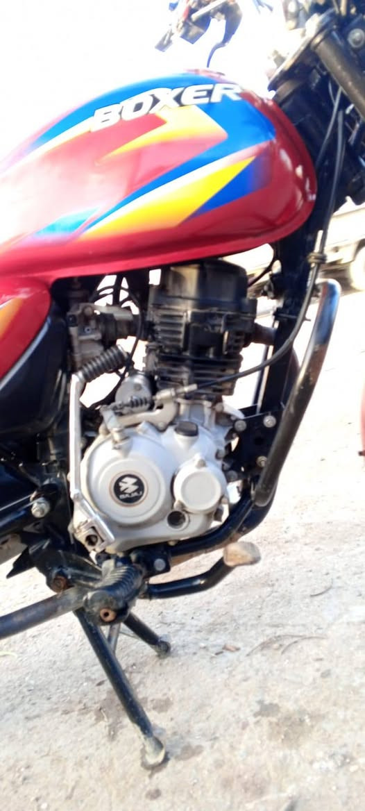 السلام عليكم بوكسر للبيع موديل ٢٠١٩دراجة شغالة كل نقص مابيهه شرط تحويل سنوية بسمي السعر
١.٩٠٠ وبيهه مجال الطيبين 
عنوان بغداد الشعلة
الاتصال ***********
